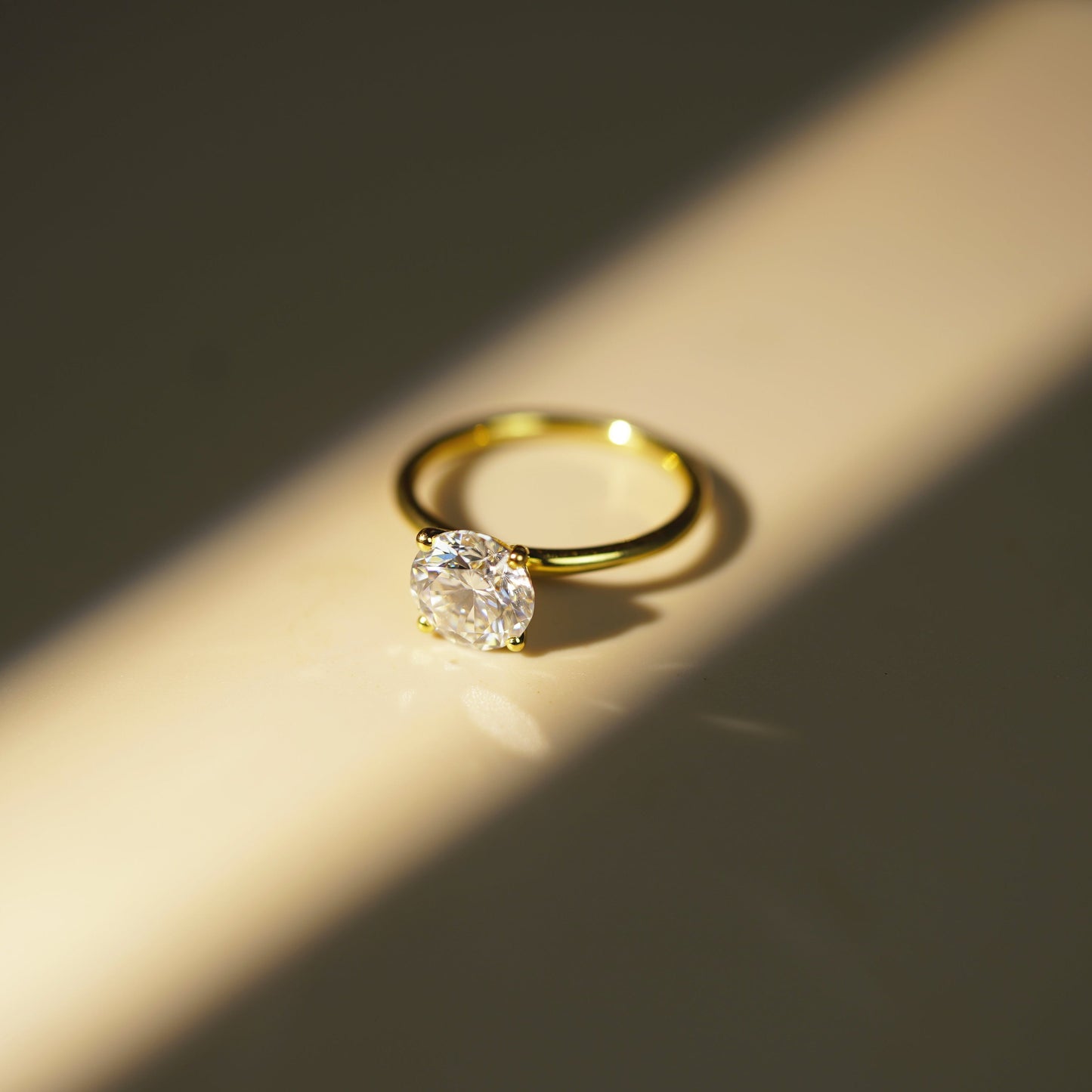 Round Cut Solitaire Lab-Grown Diamond Engagement Ring