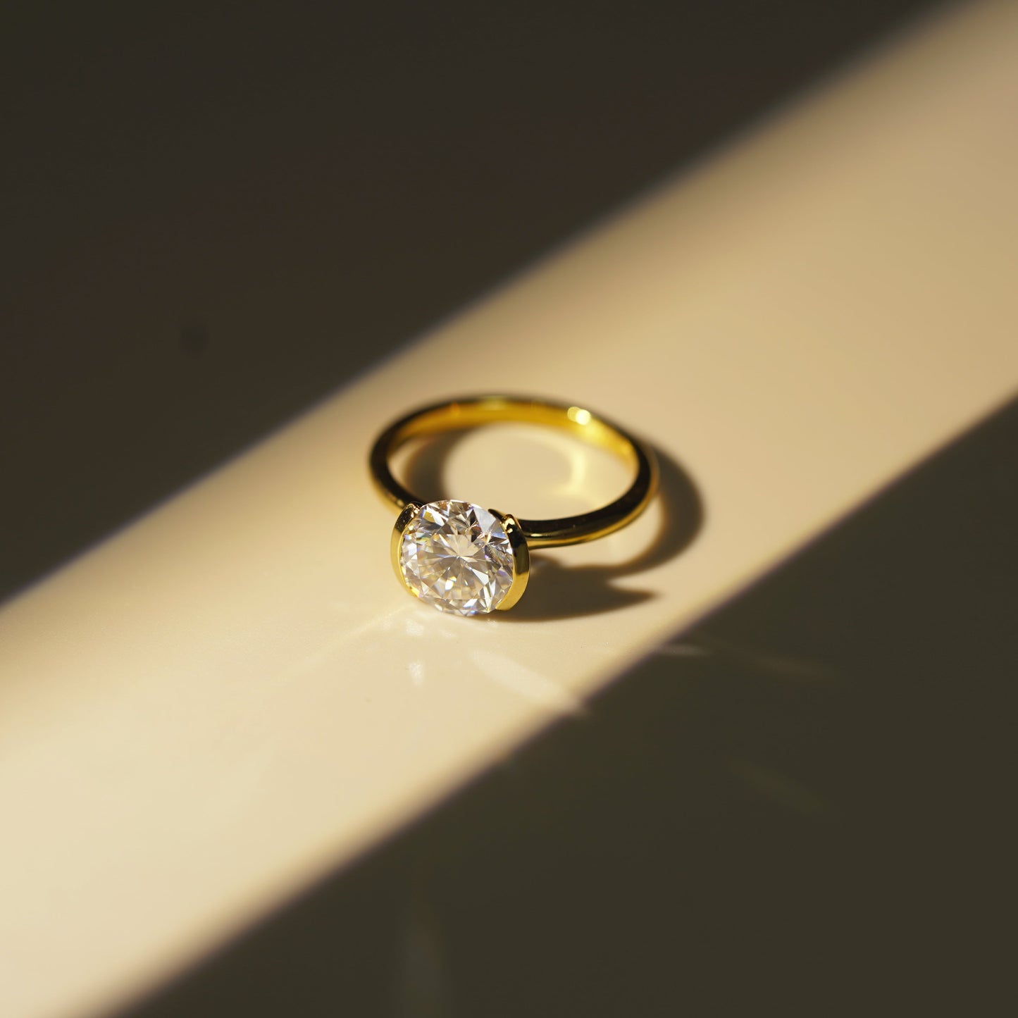 Round Cut Half Bezel Lab-Grown Diamond Engagement Ring