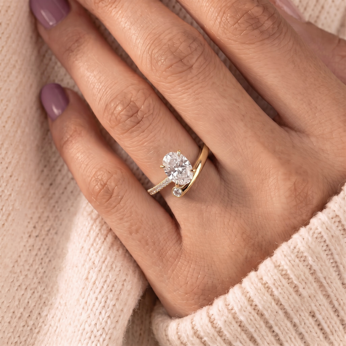 2 CT Pear Cut Curved Lab-Grown Diamond Engagement Ring