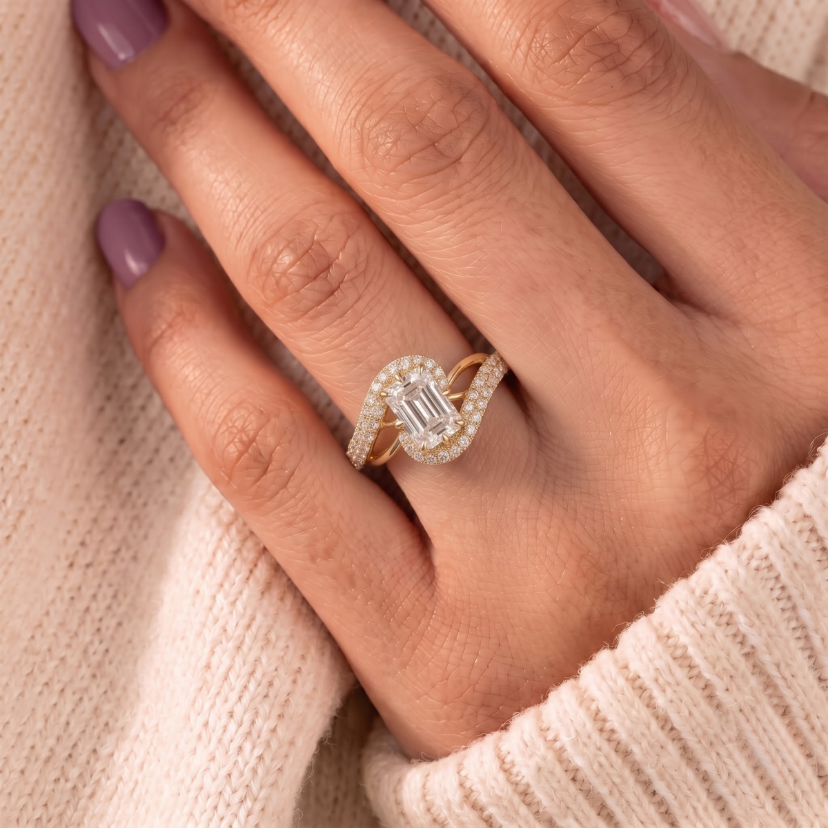 2 CT Pear Cut Curved Lab-Grown Diamond Engagement Ring