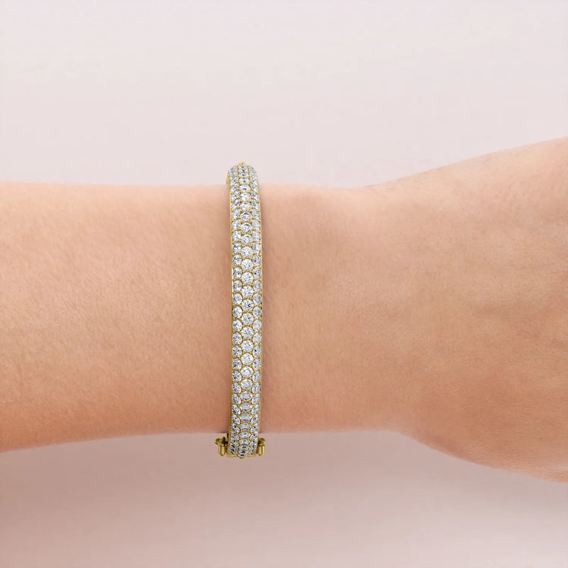 5.5 TCW Round Shaped Lab-Grown Diamond Bangle Bracelet 3