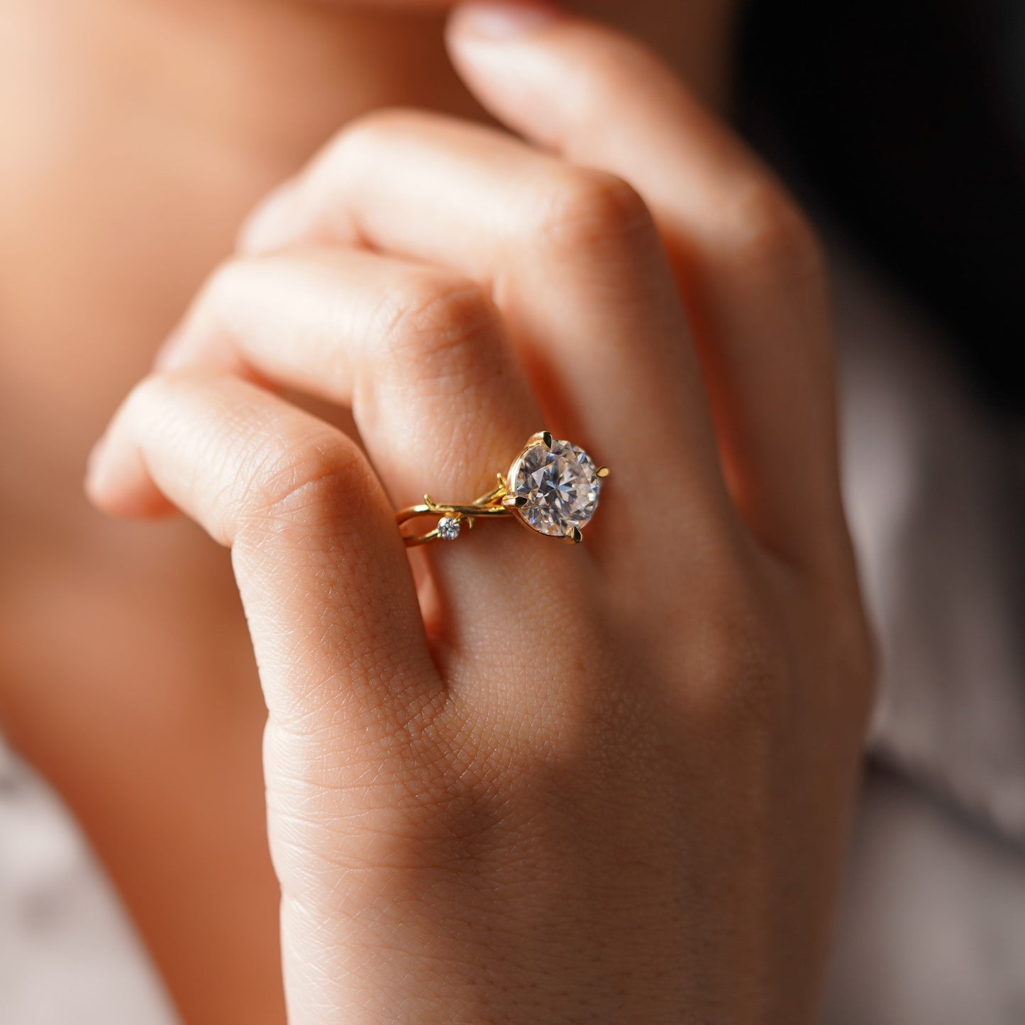 Round Cut Twig Lab-Grown Diamond Engagement Ring
