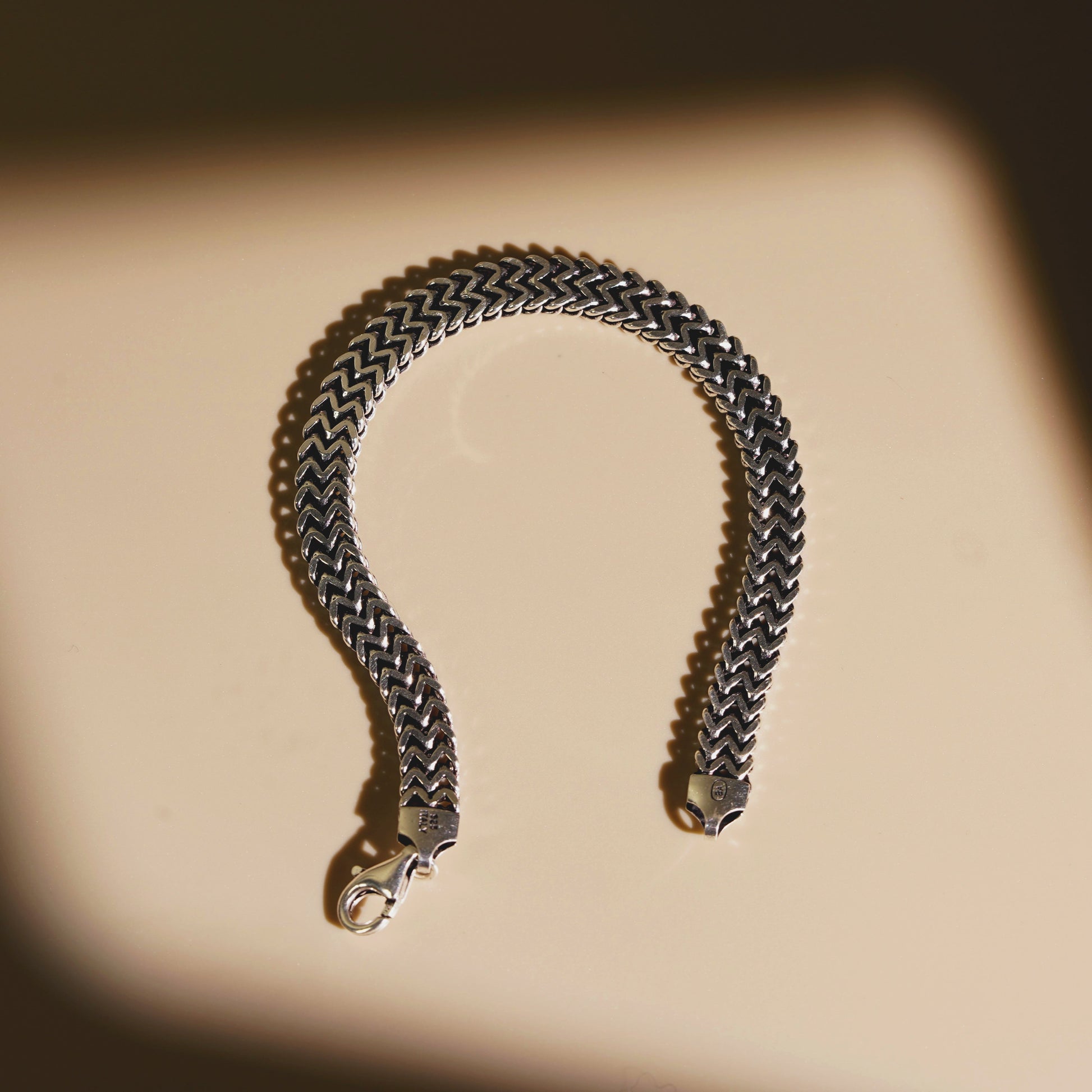 G005