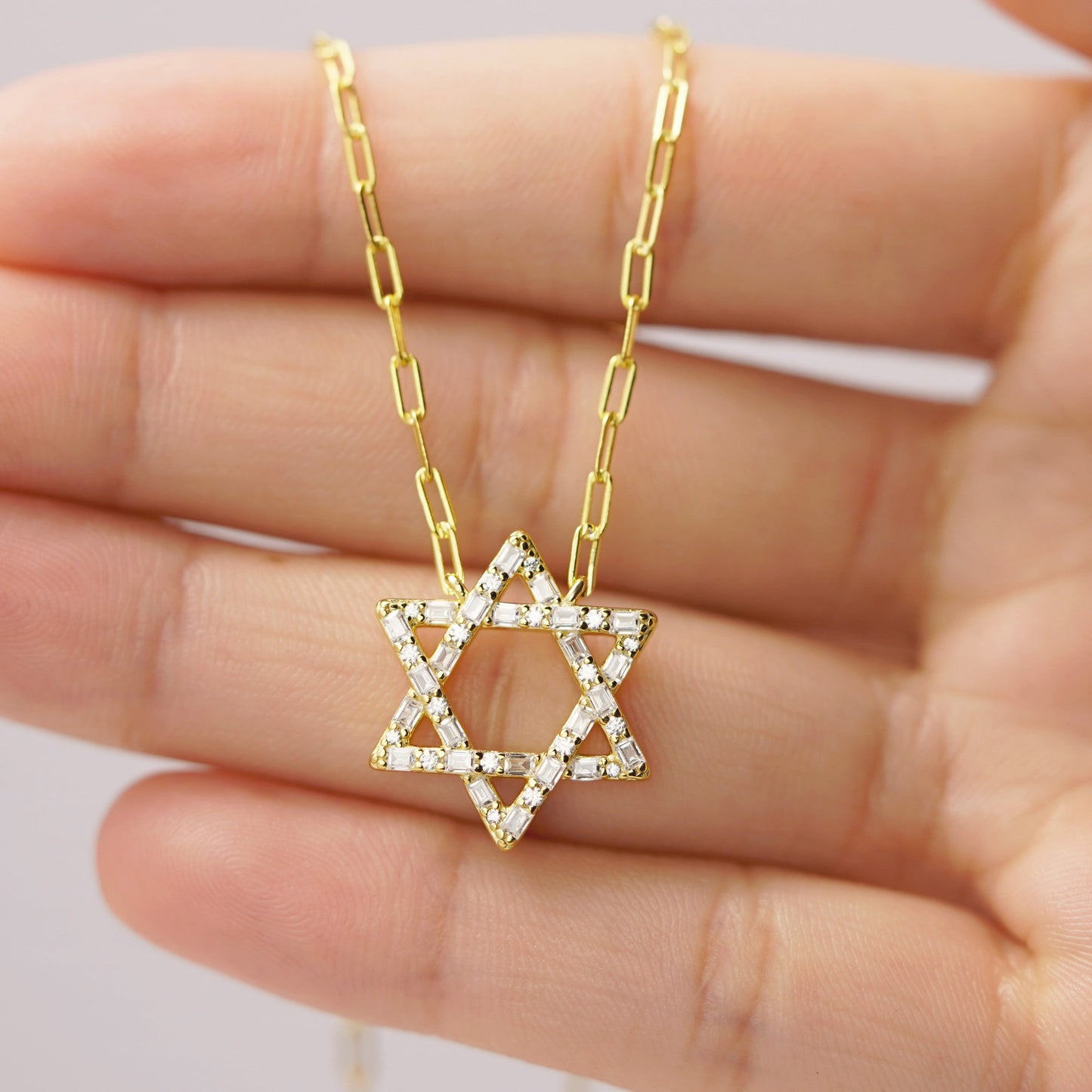 G017