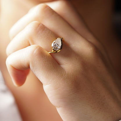 Pear Cut Curved Lab-Grown Diamond Engagement Ring