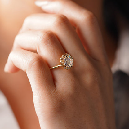 Round Cut Vintage Art Deco Lab-Grown Diamond Engagement Ring