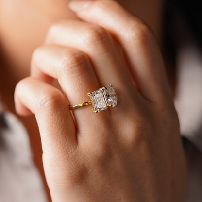 4.5 TCW Emerald & Oval Cut Toi Et Moi Lab-Grown Diamond Engagement Ring