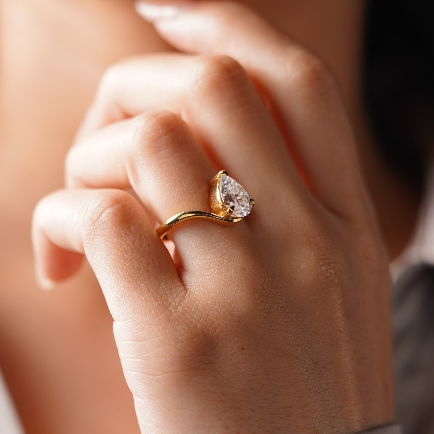 Pear Cut Curved Lab-Grown Diamond Engagement Ring
