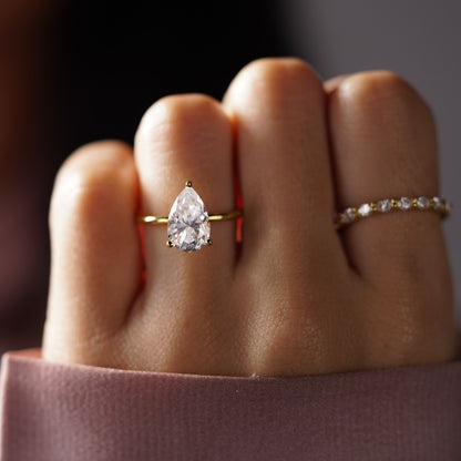 Pear Cut Solitaire Lab-Grown Diamond Engagement Ring