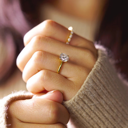Round Cut Solitaire Lab-Grown Diamond Engagement Ring