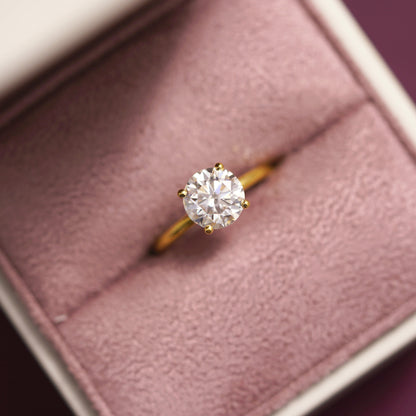 Round Cut Solitaire Lab-Grown Diamond Engagement Ring