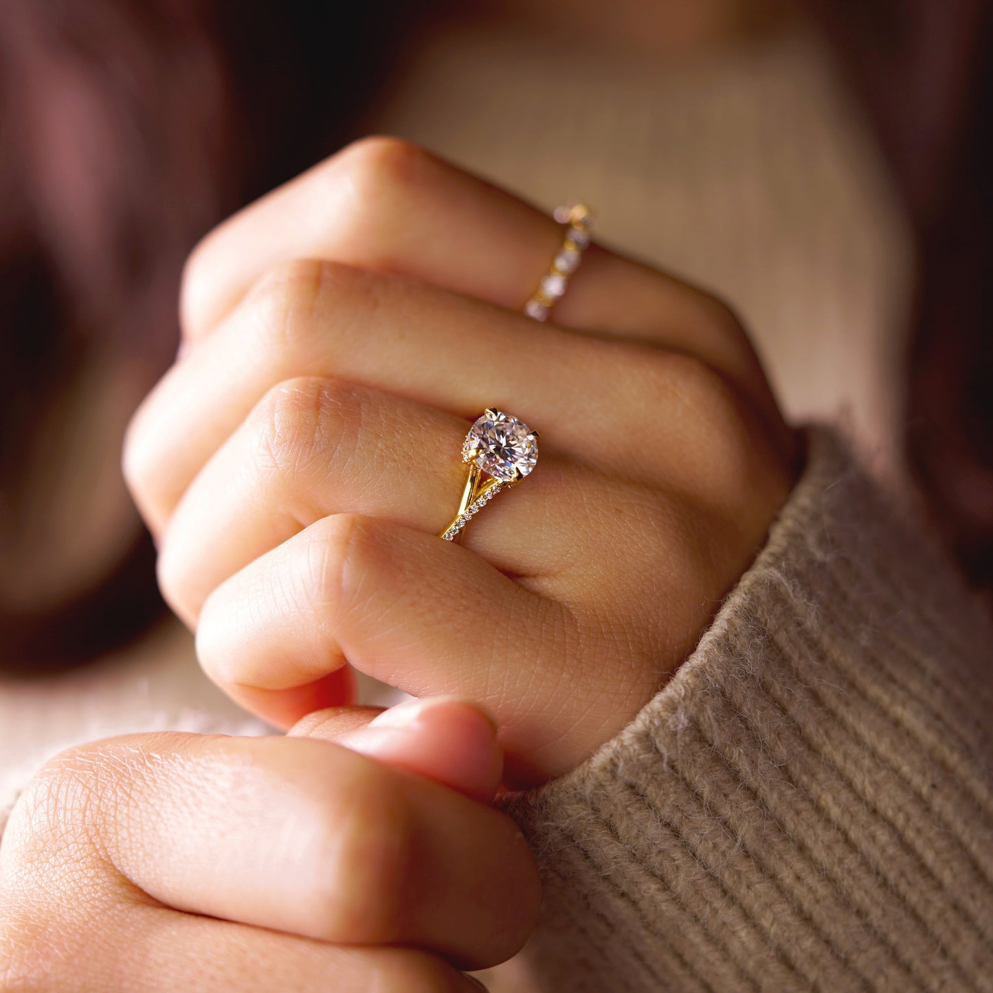 Round Cut Twisted Pave Lab-Grown Diamond Engagement Ring