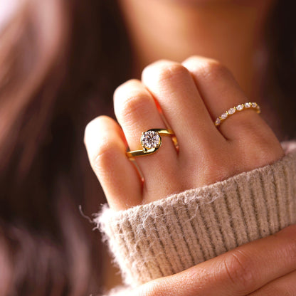 Round Cut Swirl Pave Lab-Grown Diamond Engagement Ring