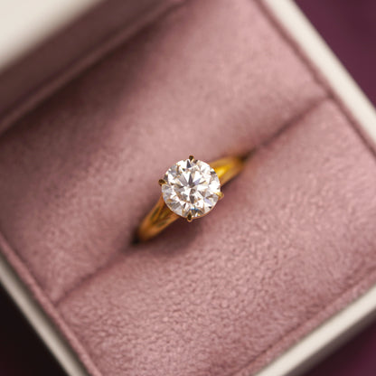 Round Cut Solitaire Split Shank Lab-Grown Diamond Engagement Ring
