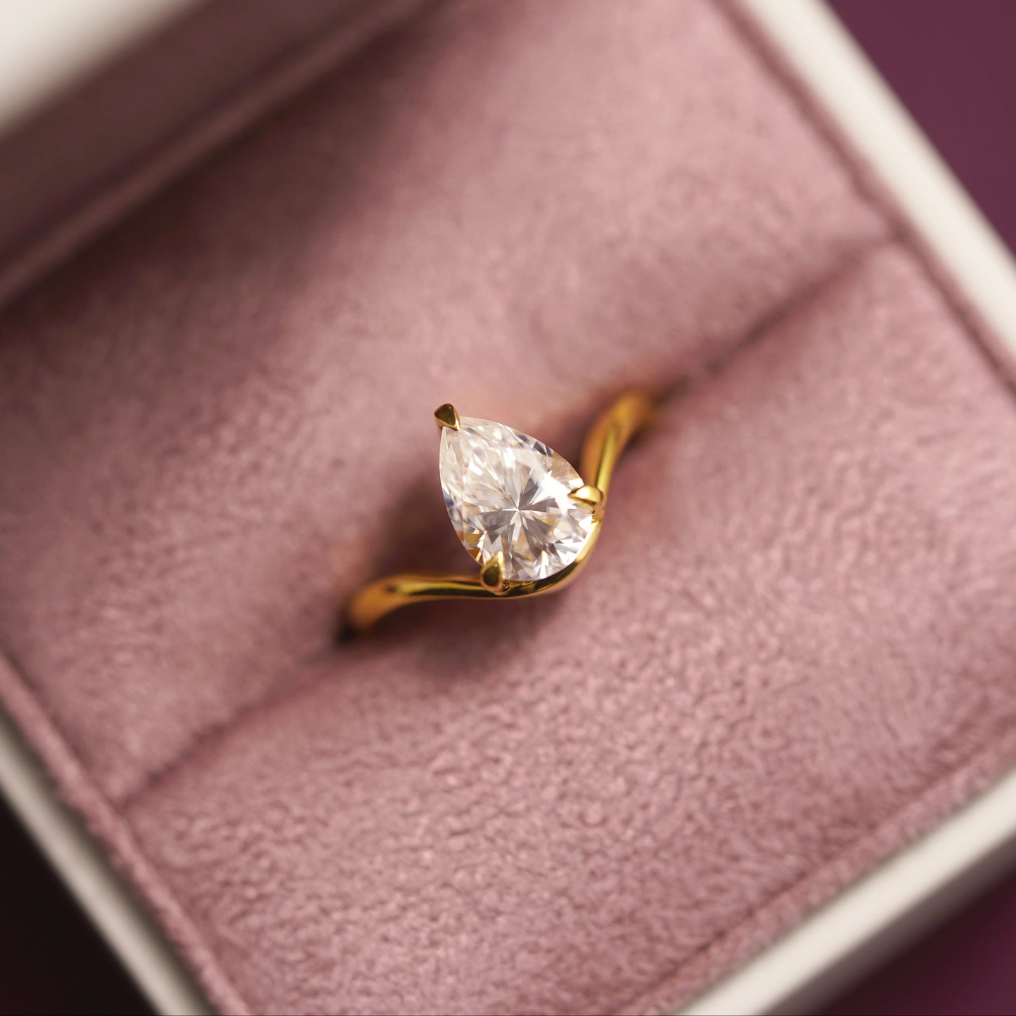 Pear Cut Curved Lab-Grown Diamond Engagement Ring