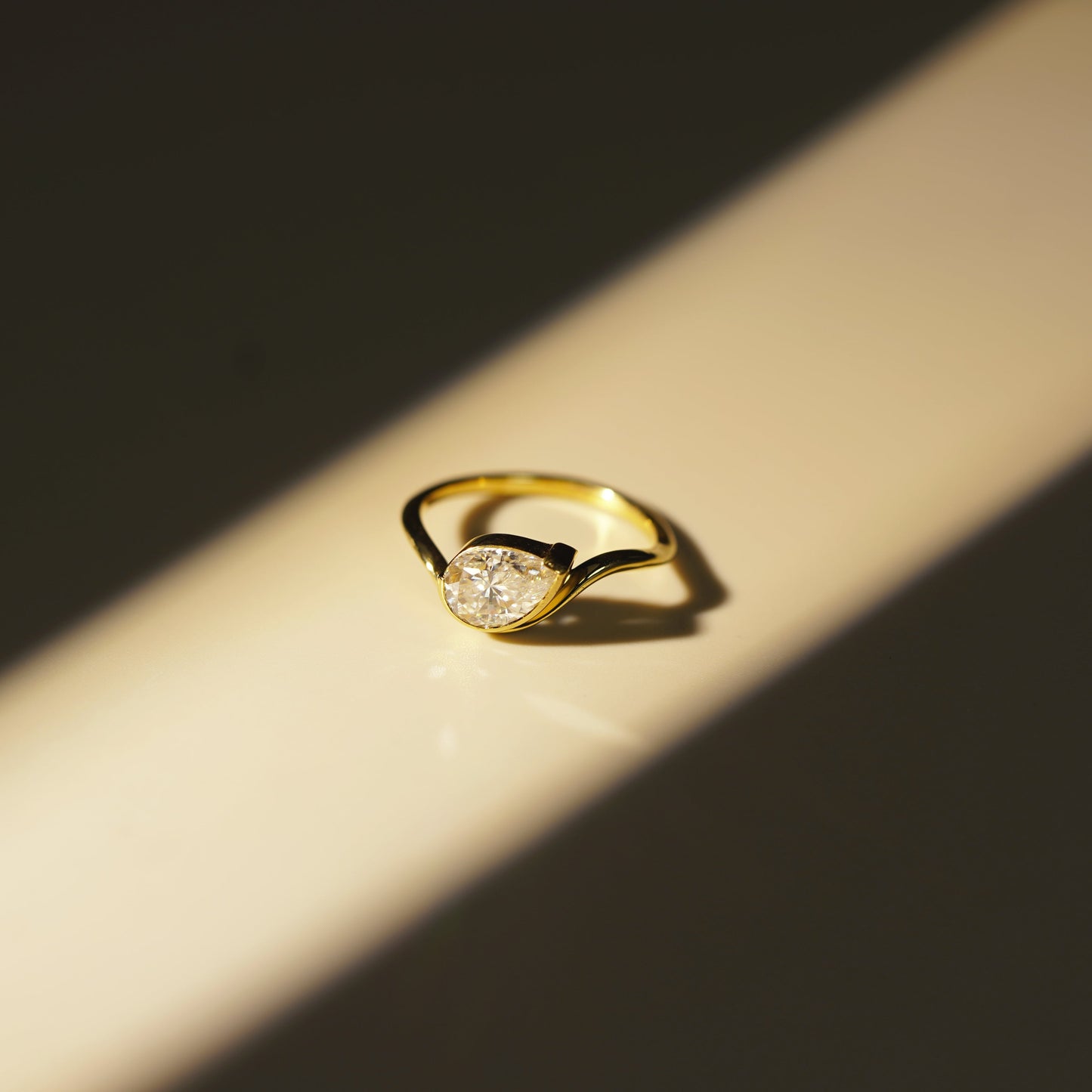 Pear Cut Curved Lab-Grown Diamond Engagement Ring