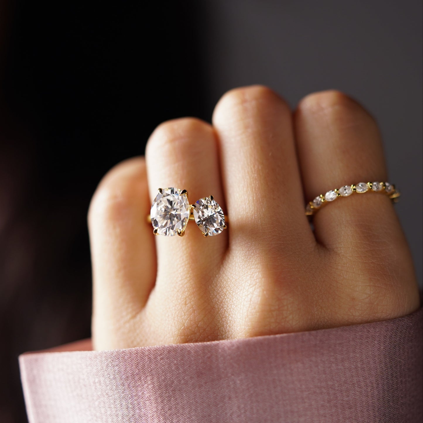3.5 TCW Oval Cut Toi Et Moi Lab-Grown Diamond Engagement Ring