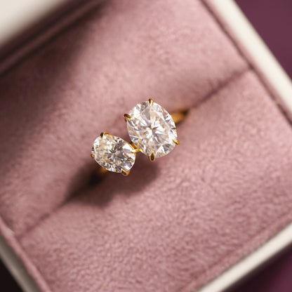3.5 TCW Oval Cut Toi Et Moi Lab-Grown Diamond Engagement Ring
