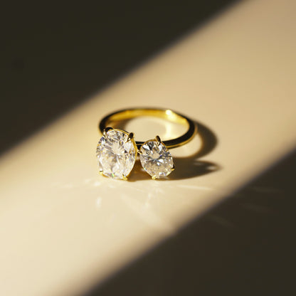 3.5 TCW Oval Cut Toi Et Moi Lab-Grown Diamond Engagement Ring