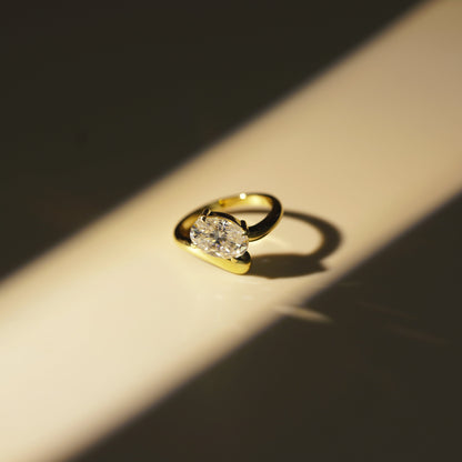 Oval Cut Solitaire Lab-Grown Diamond Engagement Ring