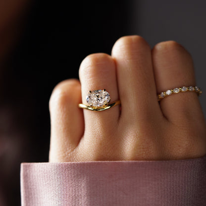 Oval Cut Solitaire Lab-Grown Diamond Engagement Ring