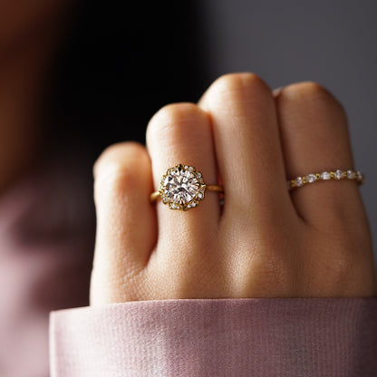Round Cut Vintage Art Deco Lab-Grown Diamond Engagement Ring