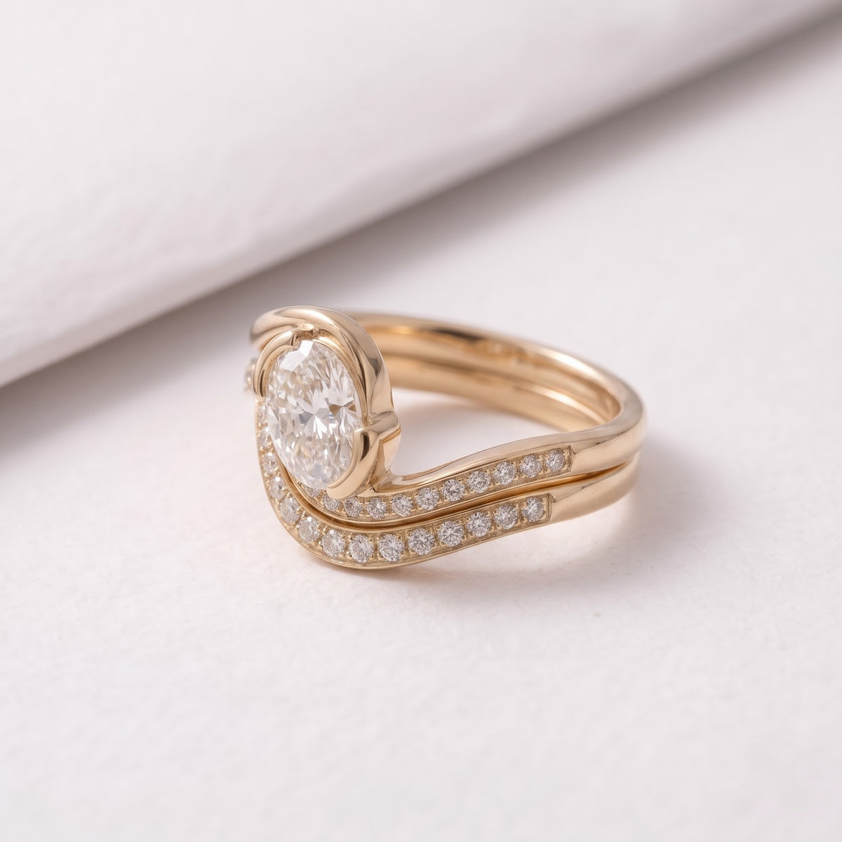 1.5 CT Oval Cut Classic Semi Pave Lab-Grown Diamond Bridal Set