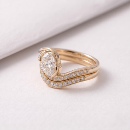 1.5 CT Oval Cut Classic Semi Pave Lab-Grown Diamond Bridal Set