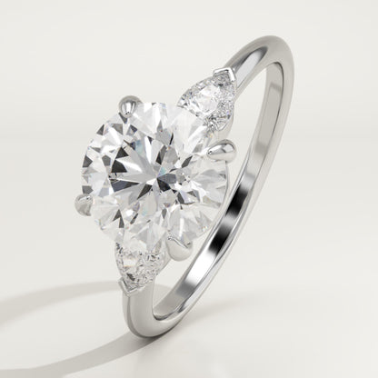 2 CT Round Cut Three Stone Moissanite Engagement Ring