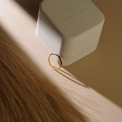 Knife Edge Wedding Band
