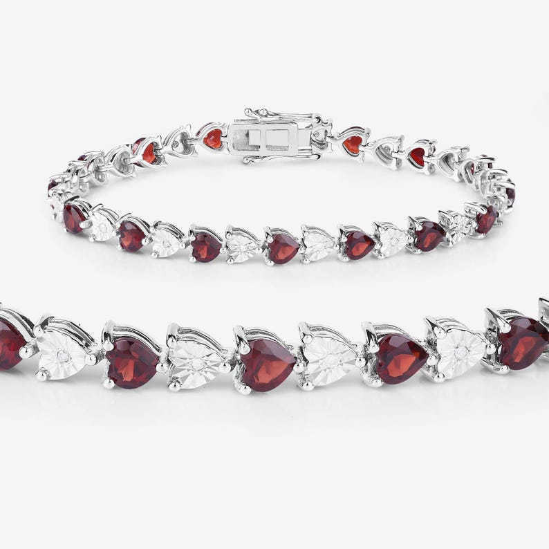 7.5 TCW Heart Shaped January-Garnet Birthstone Bracelet 2