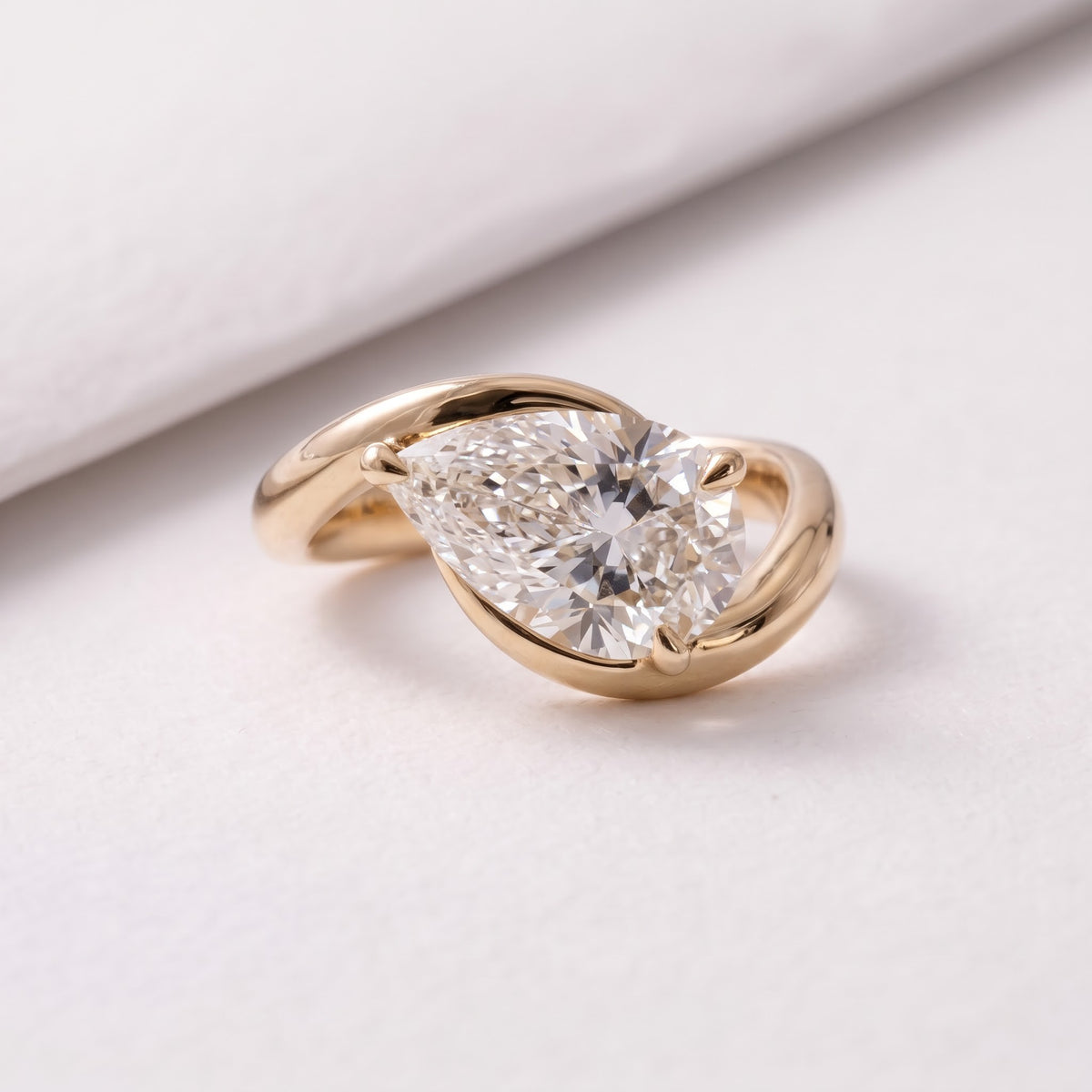 2.5 CT East West Oval Cut Solitaire Lab-Grown Diamond Engagement Ring