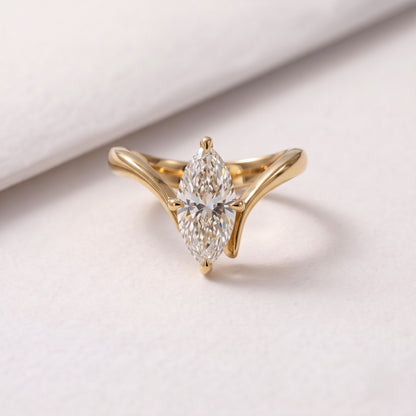 2 CT Marquise Cut Solitaire Lab-Grown Diamond Engagement Ring