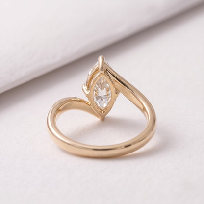 2 CT Marquise Cut Solitaire Lab-Grown Diamond Engagement Ring