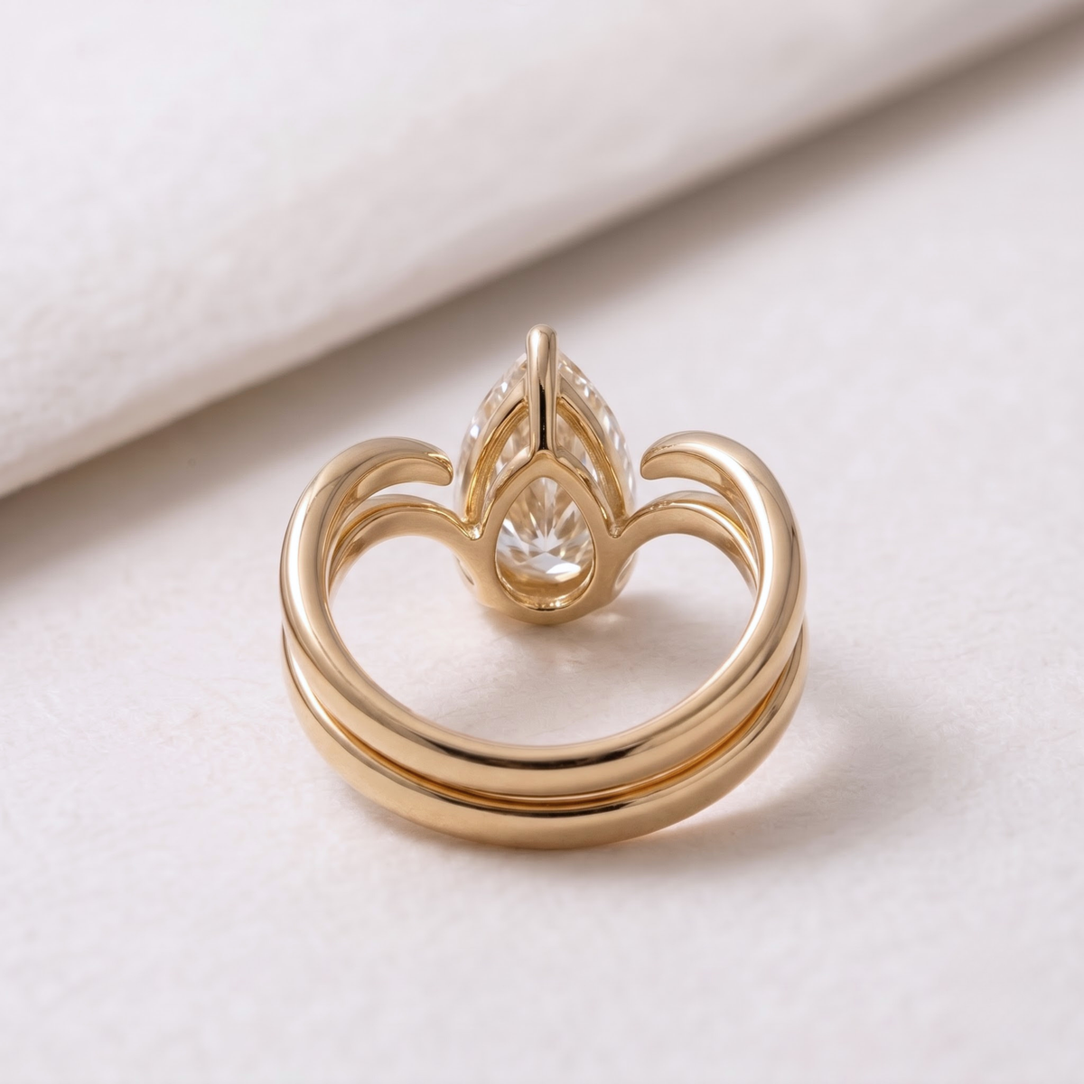 2.5 CT Pear Cut Solitaire Lab-Grown Diamond Bridal Set